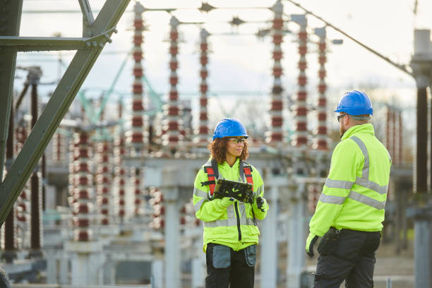 Best Affordable Emergency Electrician  in Clayton, MO